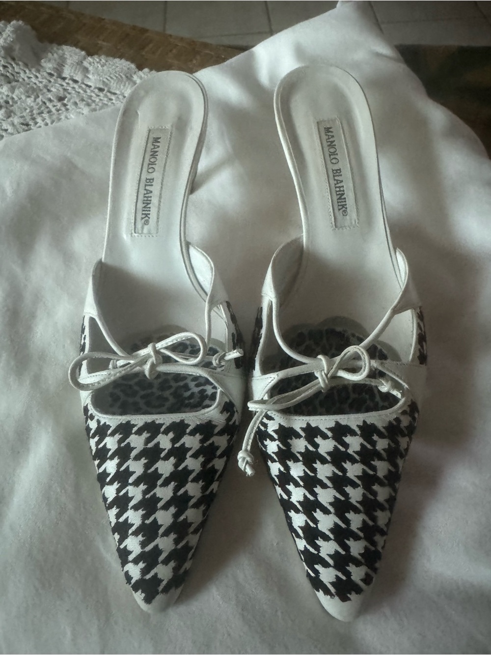 Manolo Blahnik Black and White Houndstooth Pointed Bow Mule